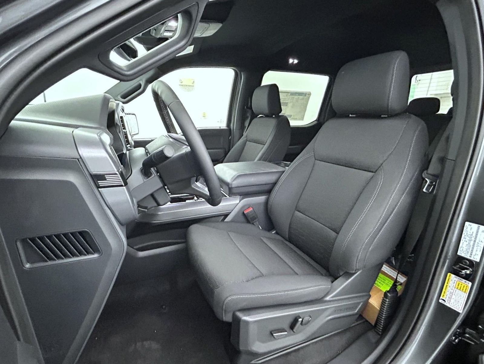 New 2026 Carbonized Gray Metallic Ford XLT image 10