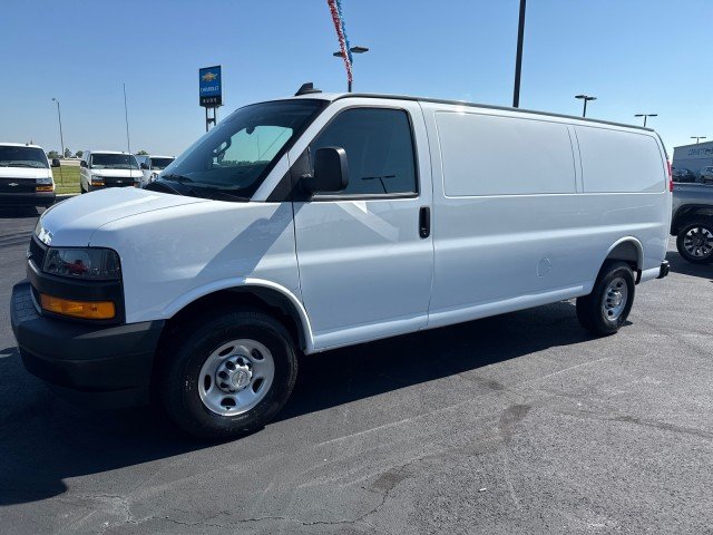 2025 Chevrolet Express Cargo Work Van - Photo 10