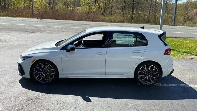 2026 Volkswagen Golf R R - Photo 8