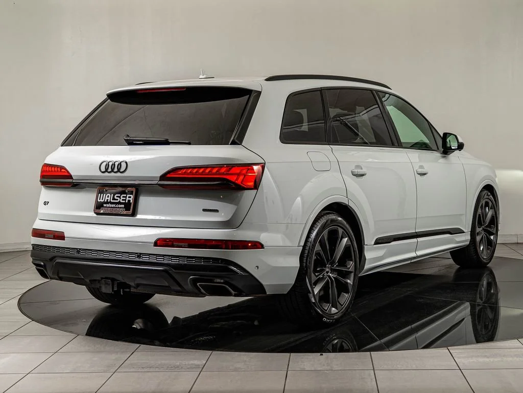 Used 2025 Glacier White Metallic Audi 55 Premium Plus image 5