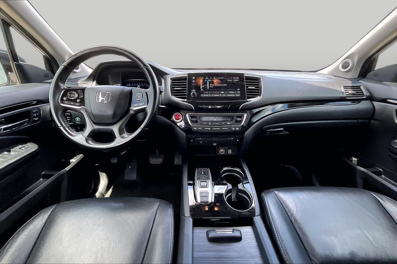 Used 2022 Sonic Gray Pearl Honda Touring 7-Passenger image 16