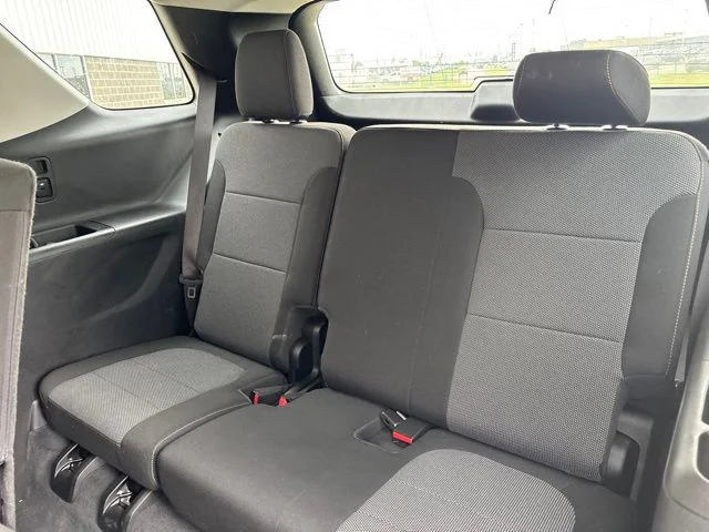 Used 2021 Silver Ice Metallic Chevrolet LT image 30