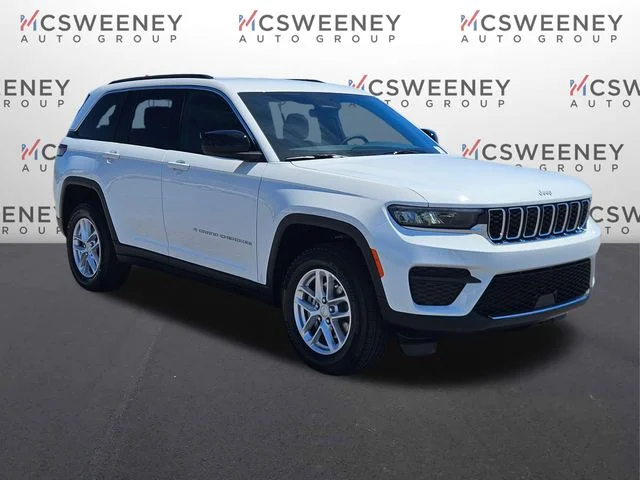 New 2026 Bright White Clear-Coat Exterior Paint Jeep Laredo image 7