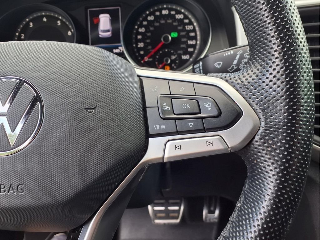 Used 2021 Gray Volkswagen 3.6L V6 SE w/Technology R-Line image 18
