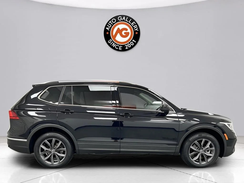 2022 Volkswagen Tiguan SE - Photo 2