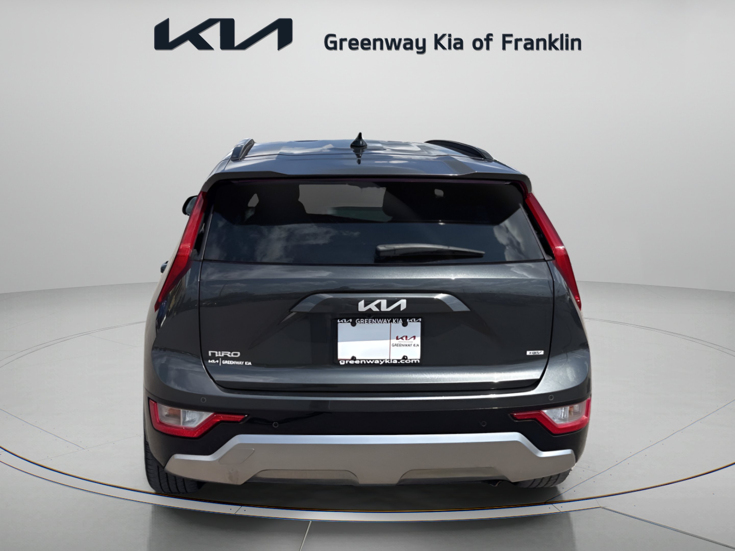 Used 2023 Graphite Gray Kia EX Touring image 6