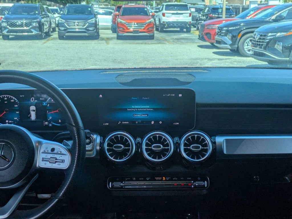 Used 2020 White Mercedes-Benz GLB 250 image 18
