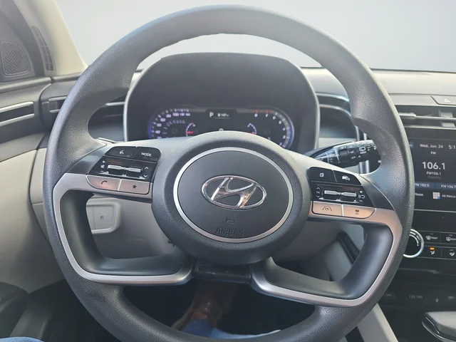 Used 2023 Gray Hyundai SEL image 2
