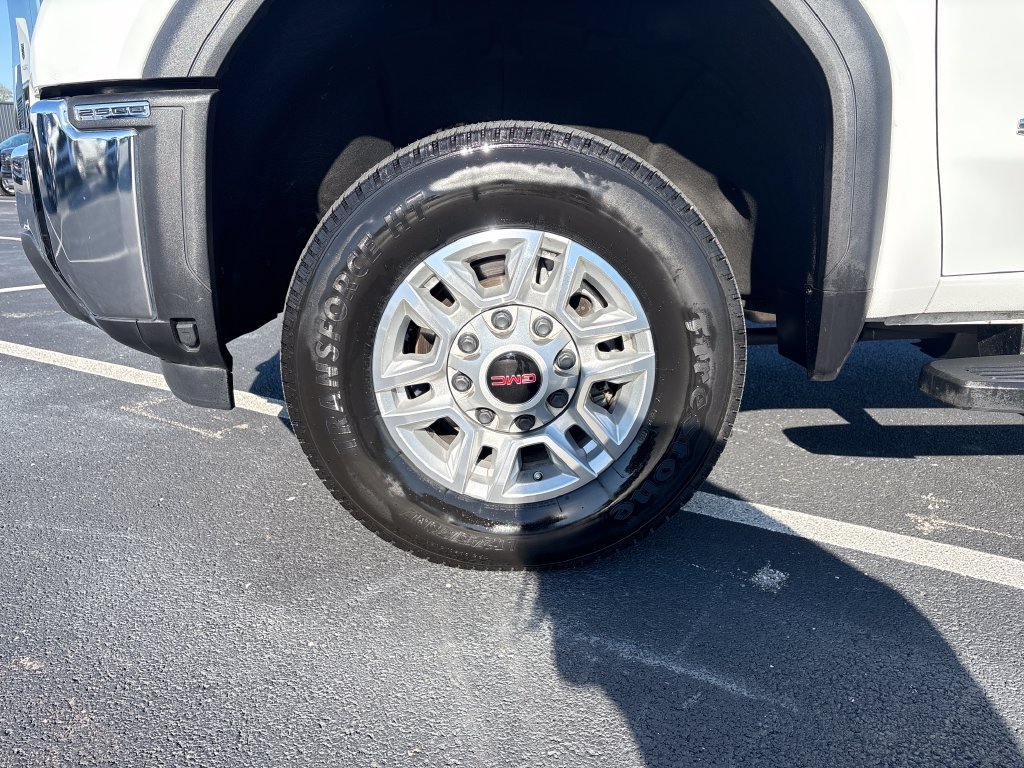 Used 2025 White GMC Pro image 10