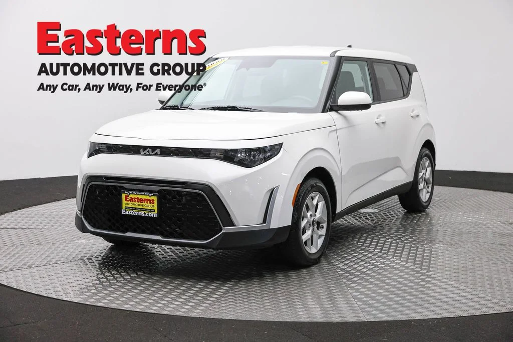 Used 2024 White Kia LX image 1