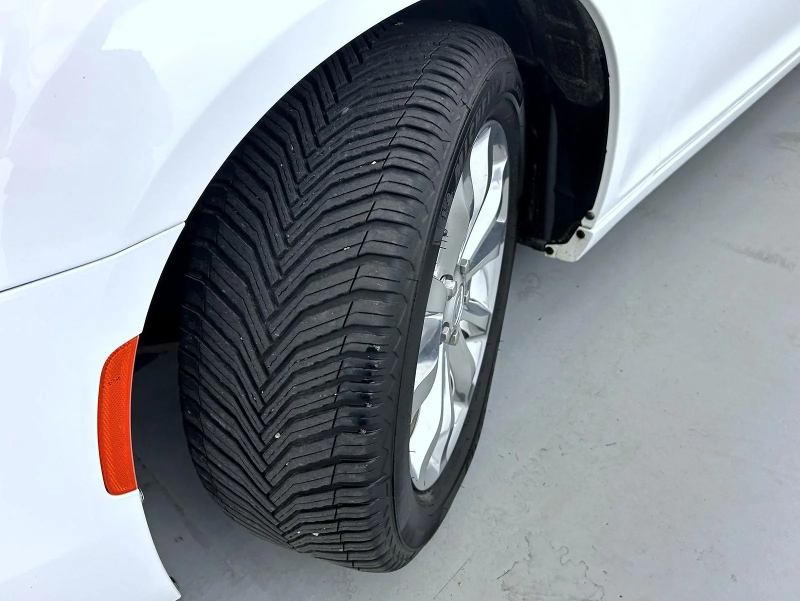 Used 2020 White Chrysler Limited image 24