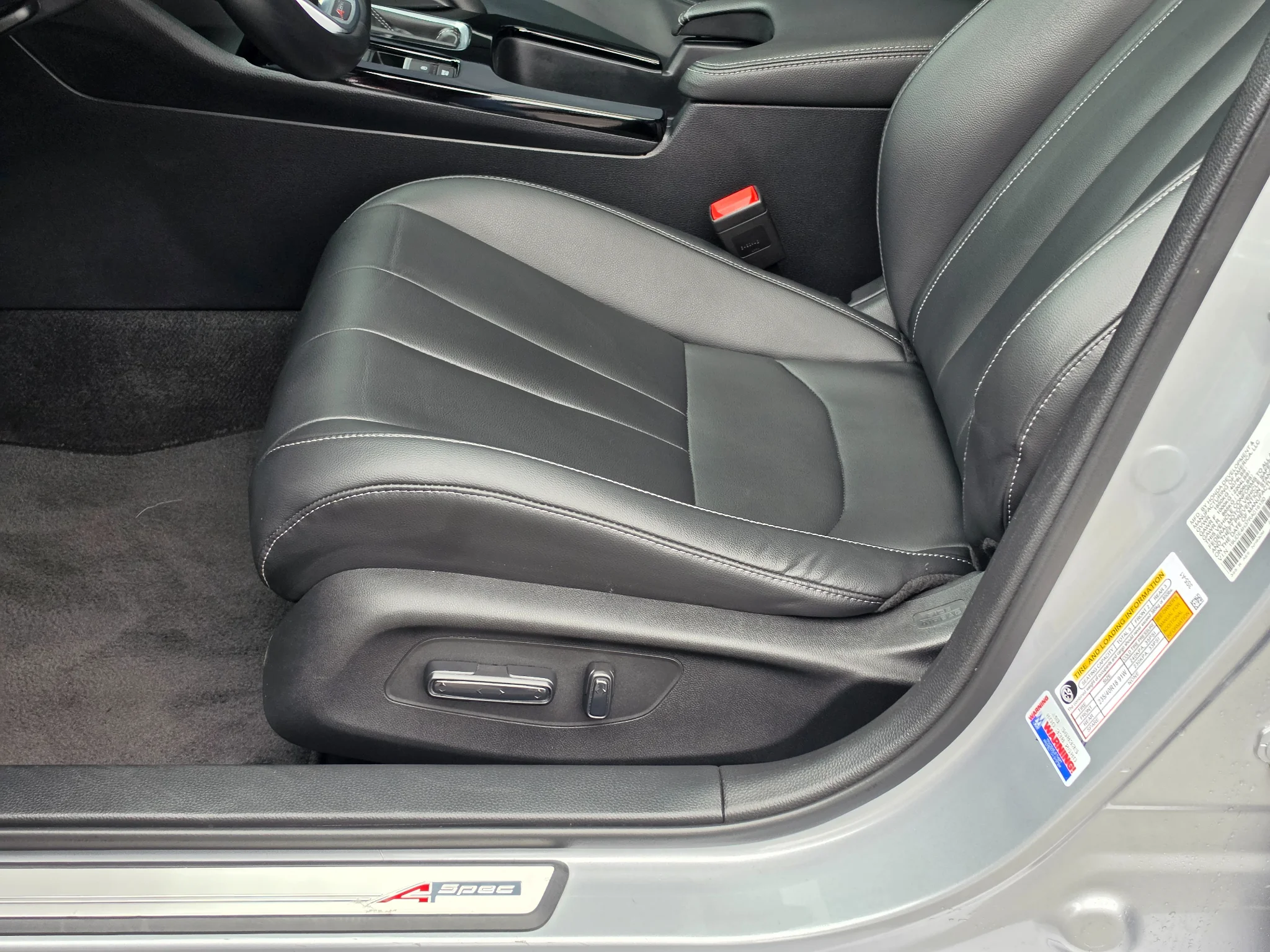 Used 2024 Gray Acura w/A-Spec Package image 19
