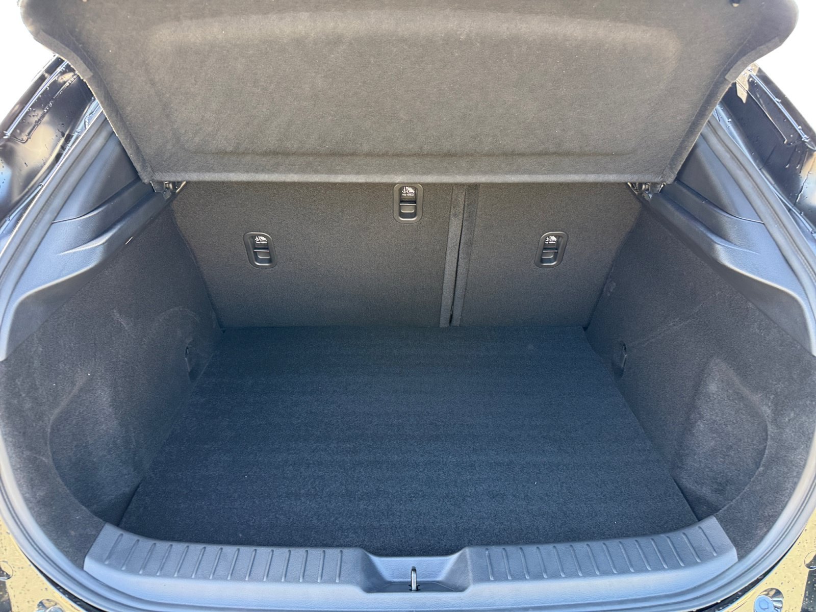 New 2026 Jet Black Mica Mazda 2.5 S Preferred image 17