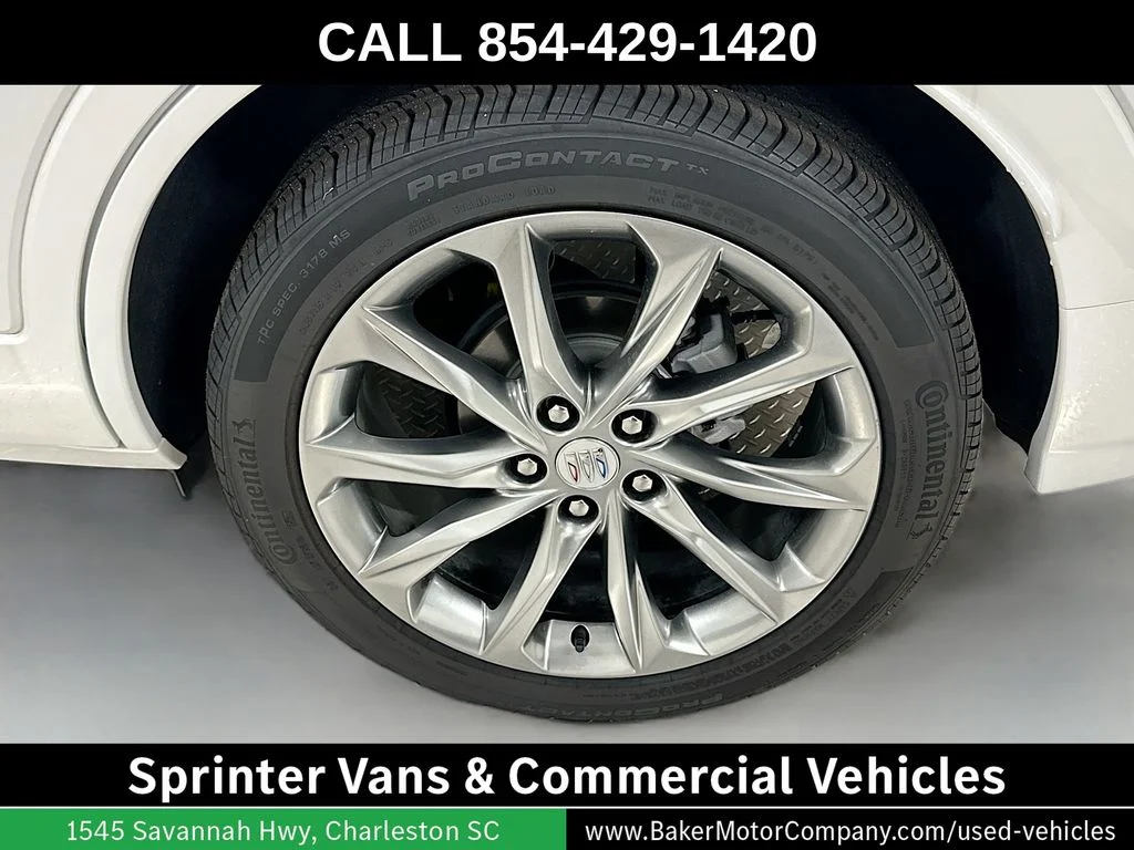 Used 2025 White Buick Avenir image 32