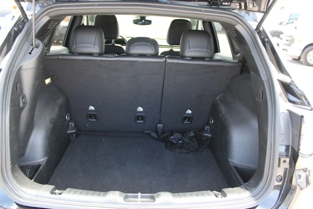 Used 2023 Black Jeep Limited image 9