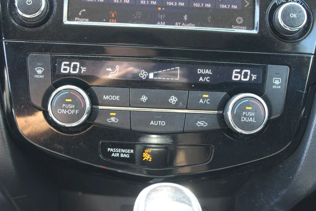 Used 2019 White Nissan SV image 18