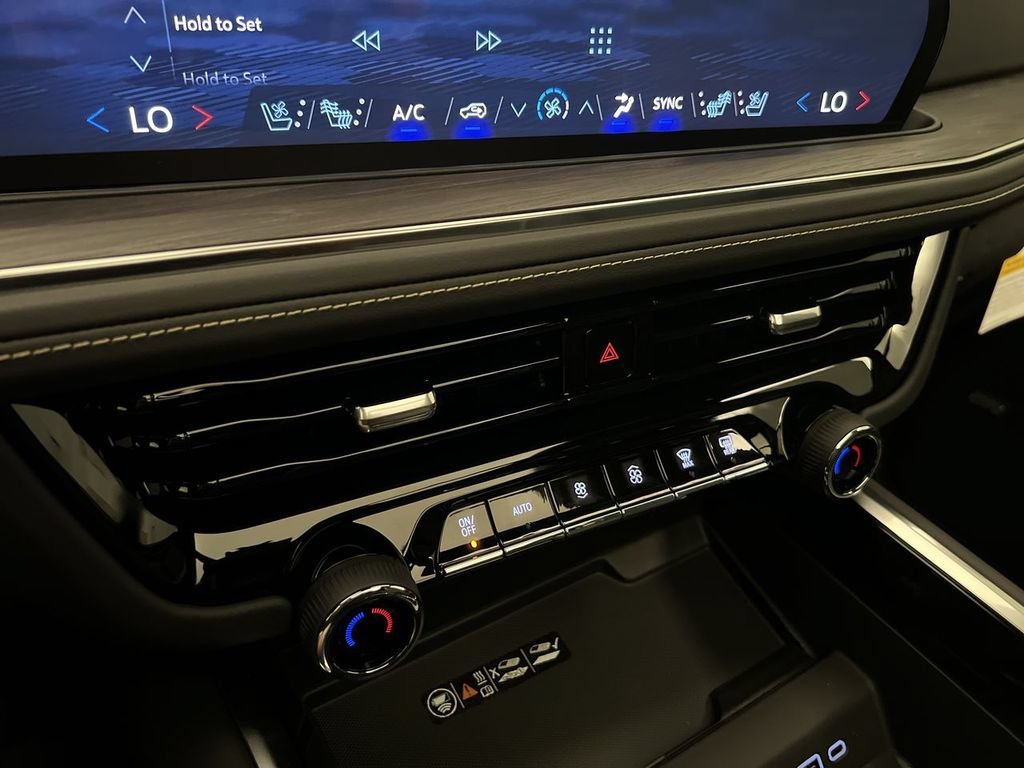 2026 Chevrolet Tahoe Premier - Photo 18