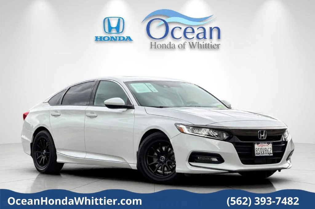 Used 2020 Platinum White Pearl Honda Sport image 1