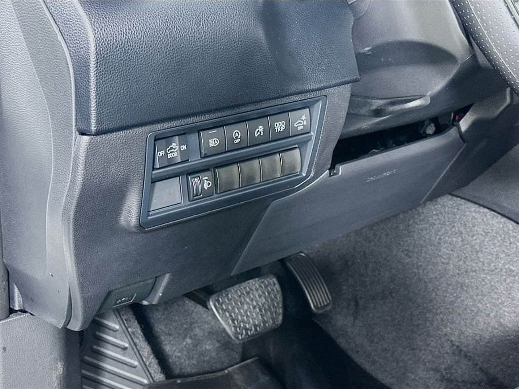 Used 2026 White Toyota SR5 image 10