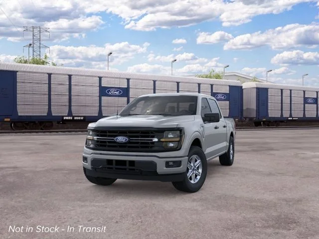 New 2026 White Ford XLT image 2