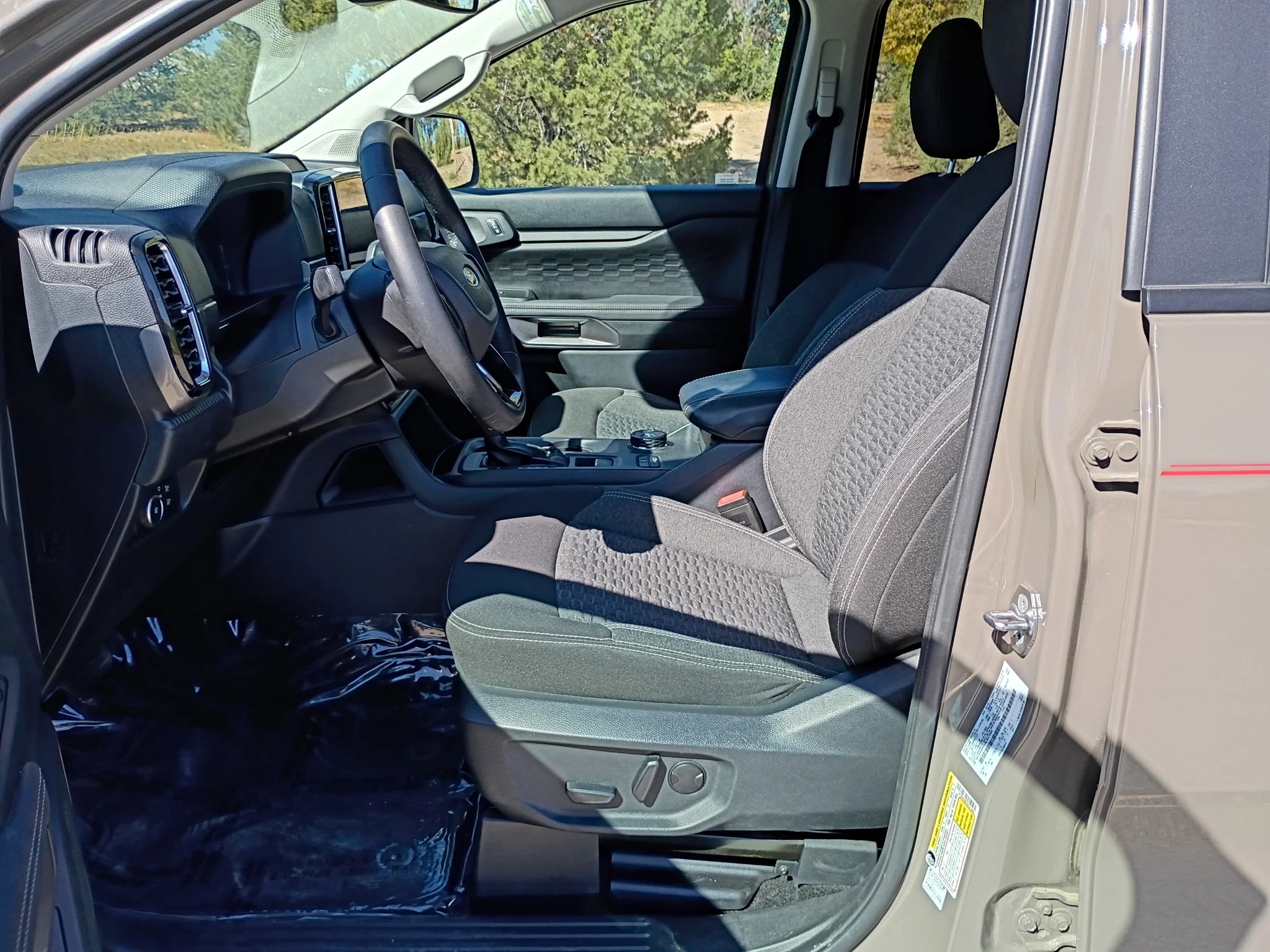 Used 2025 Marsh Gray Ford XLT image 24