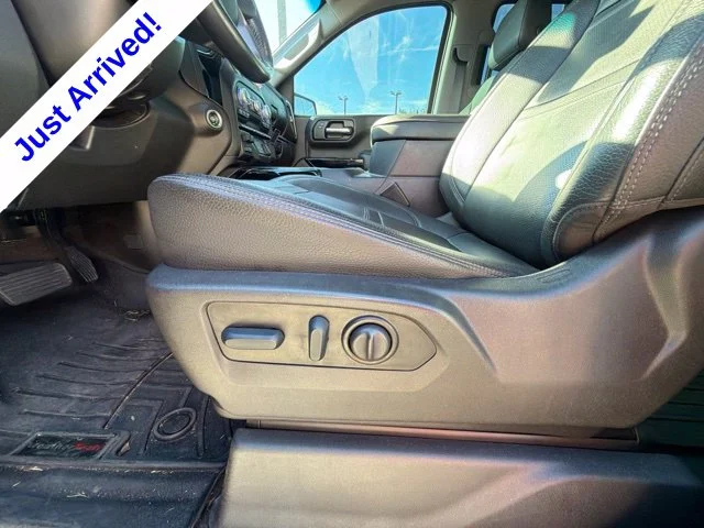 Used 2022 Gray GMC Denali image 45