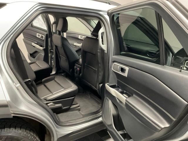 Certified Used 2022 Iconic Silver Metallic Ford XLT image 26
