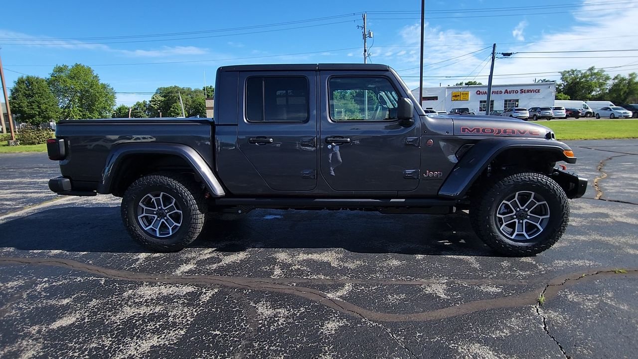 New 2026 Gray Jeep Mojave X image 9