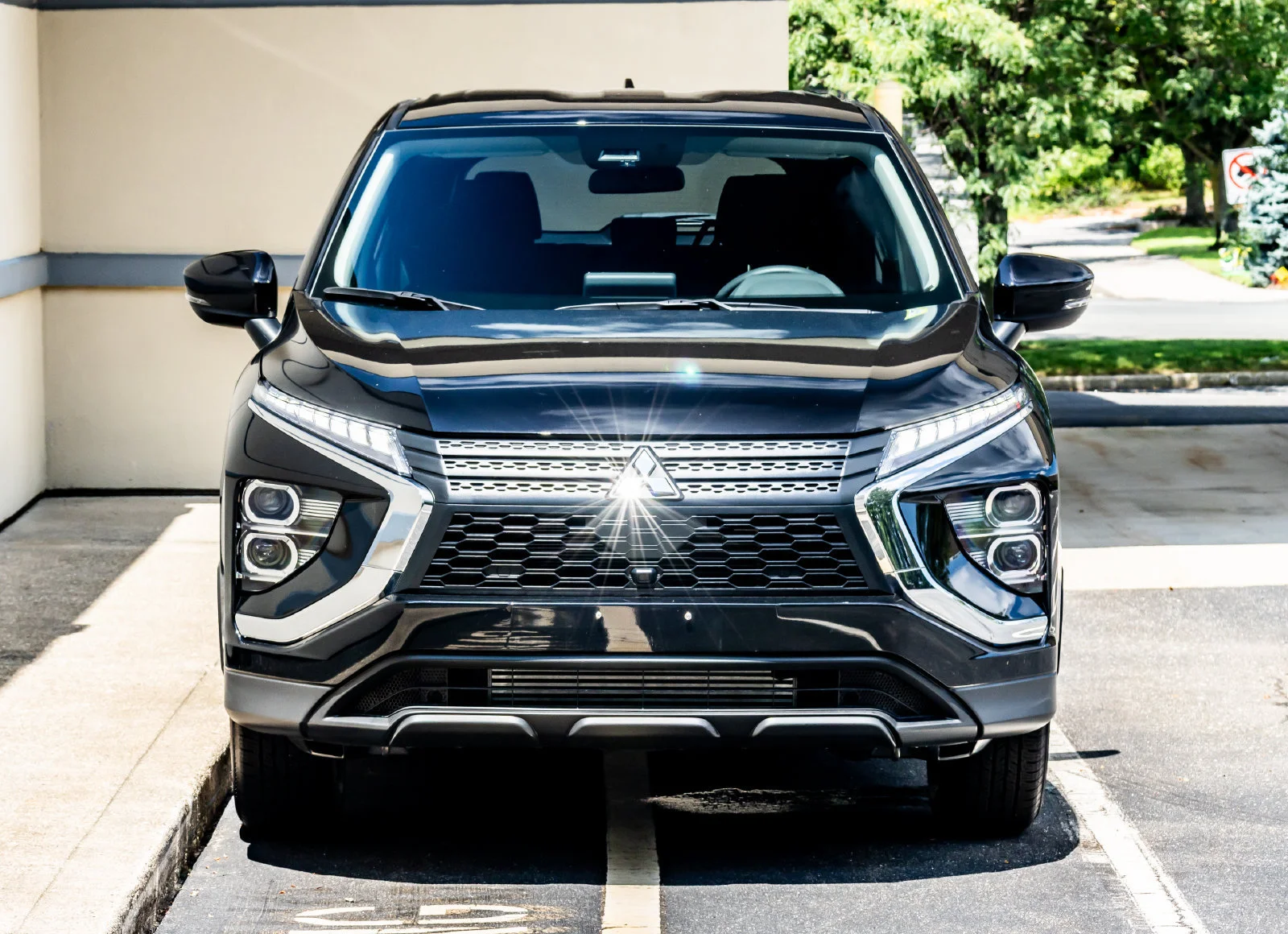 New 2026 Black Mitsubishi ES 1.5T S-AWC image 2