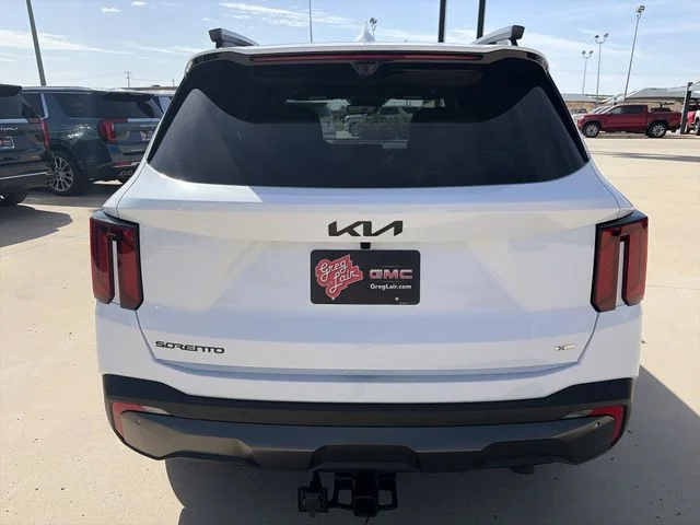Used 2025 White Kia X-Line SX Prestige image 5