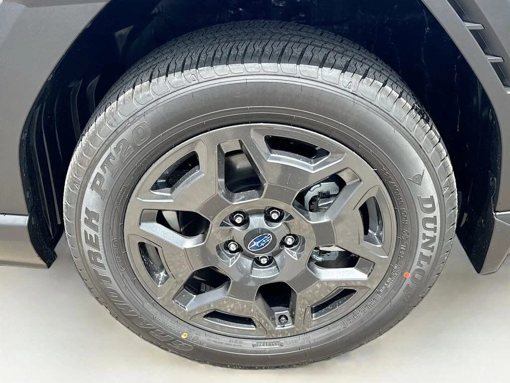 New 2026 ICE SILVER METALLIC Subaru Premium image 42