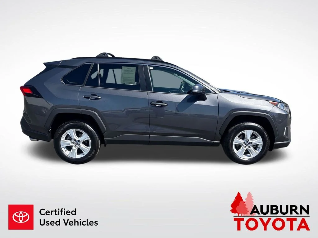 Used 2020 Magnetic Gray Metallic Toyota XLE image 5