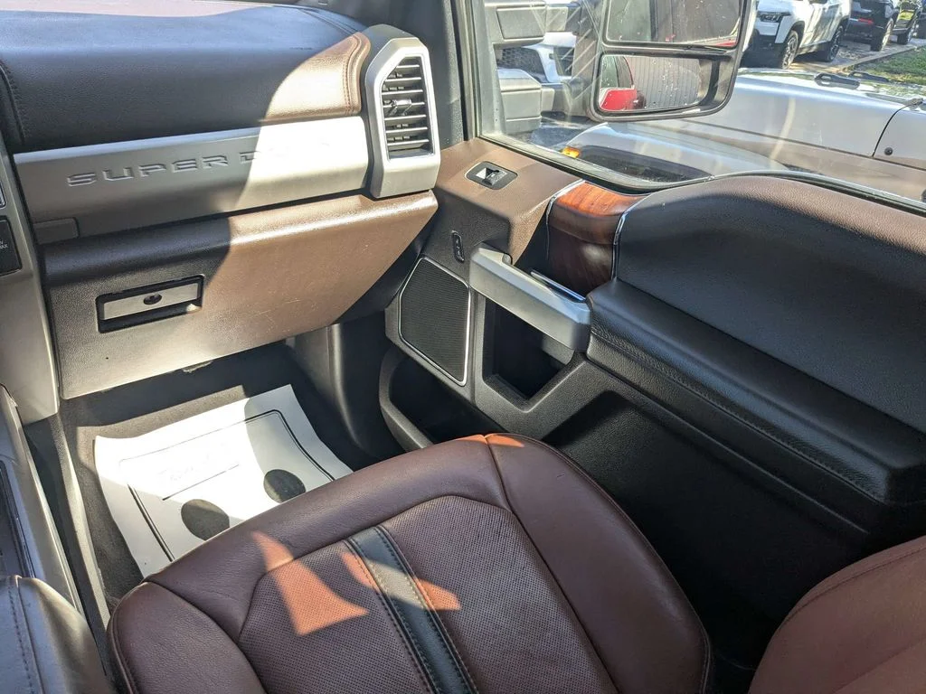 Used 2021 Red Ford King Ranch image 14