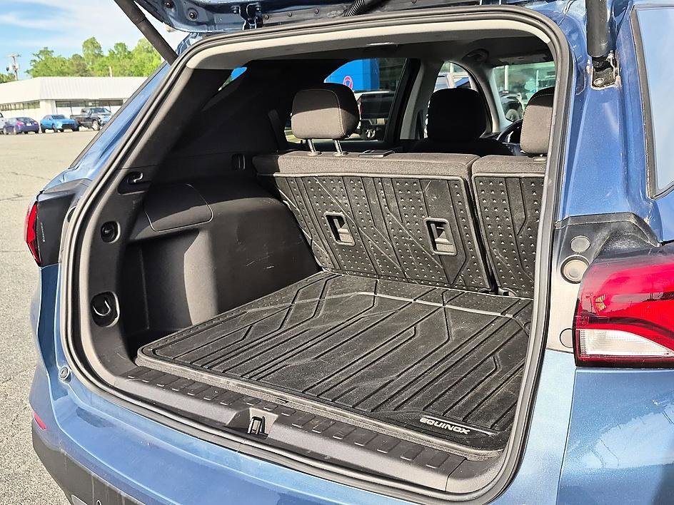 Used 2024 Lakeshore Blue Metallic Chevrolet LT image 30