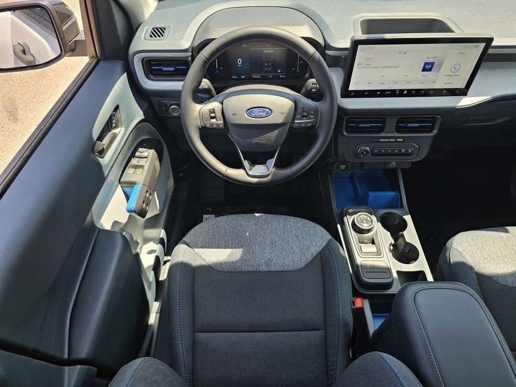 New 2025 Oxford White Ford XLT image 26