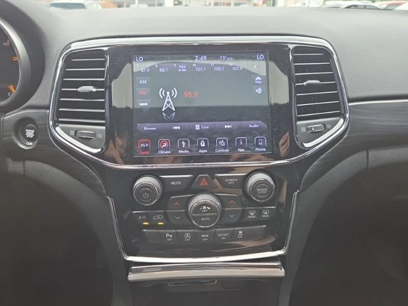 Used 2019 Black Jeep Altitude image 13