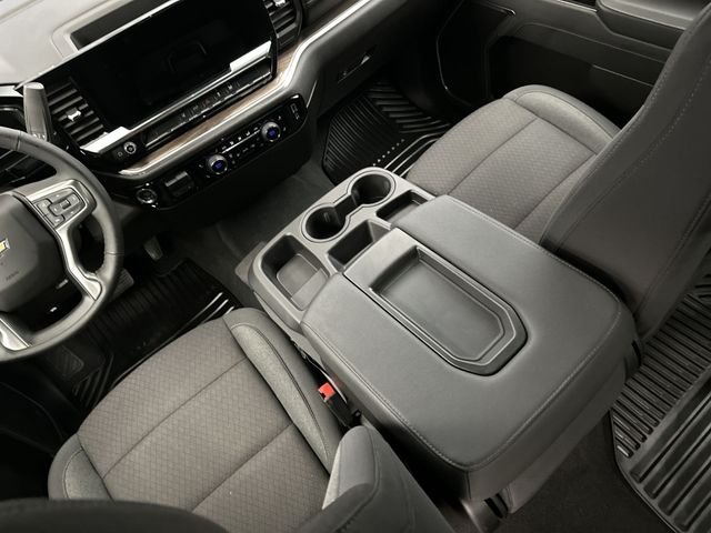 Used 2025 White Chevrolet LT image 24