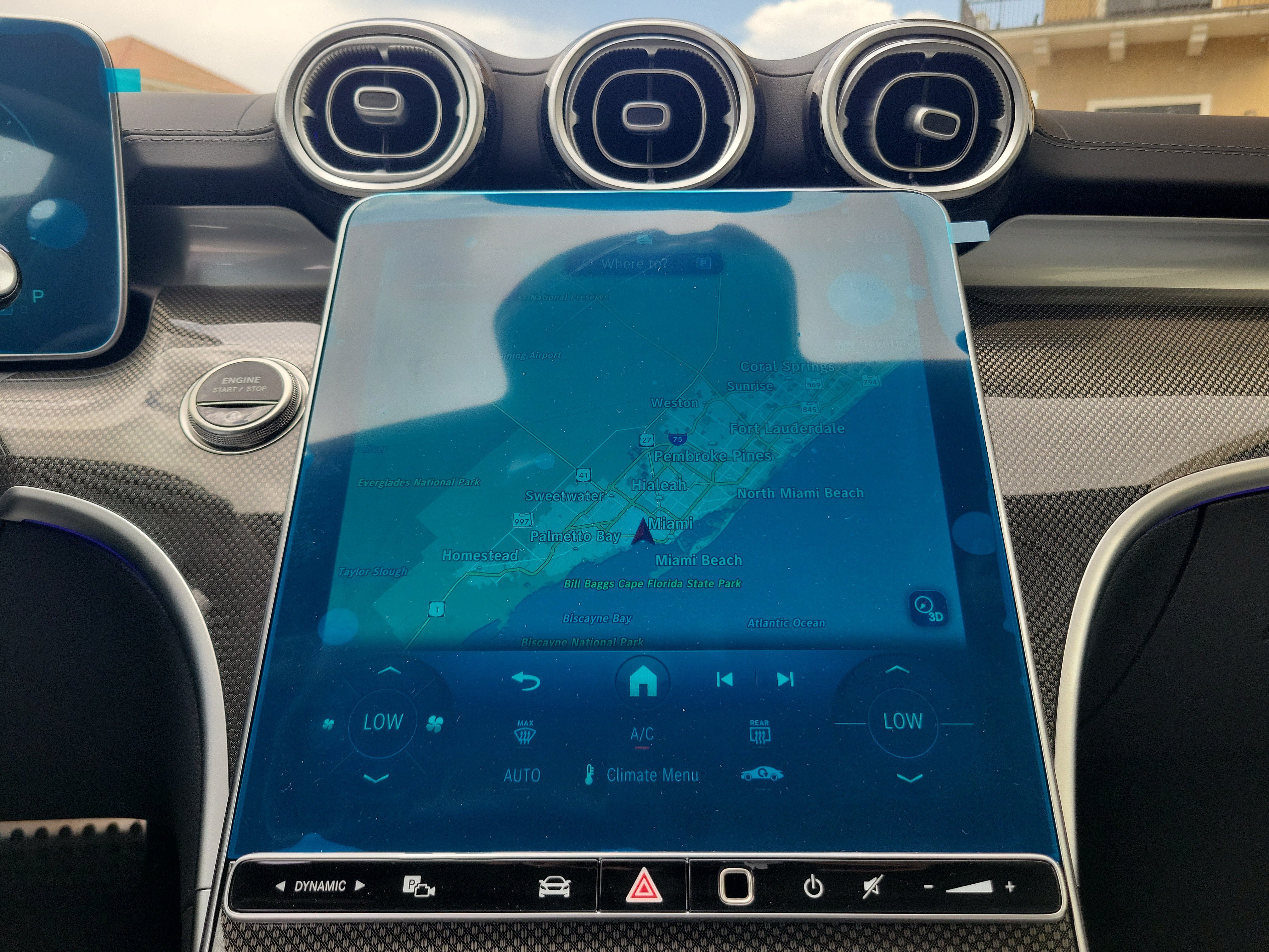 New 2026 MANUFAKTUR Alpine Grey Mercedes-Benz C 300 image 16