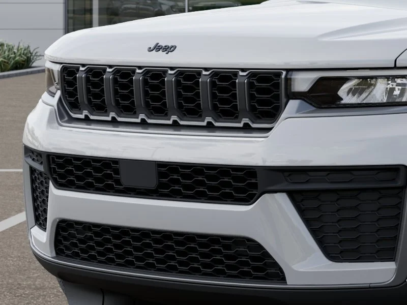 New 2026 Bright White Clearcoat Jeep Laredo Altitude image 11