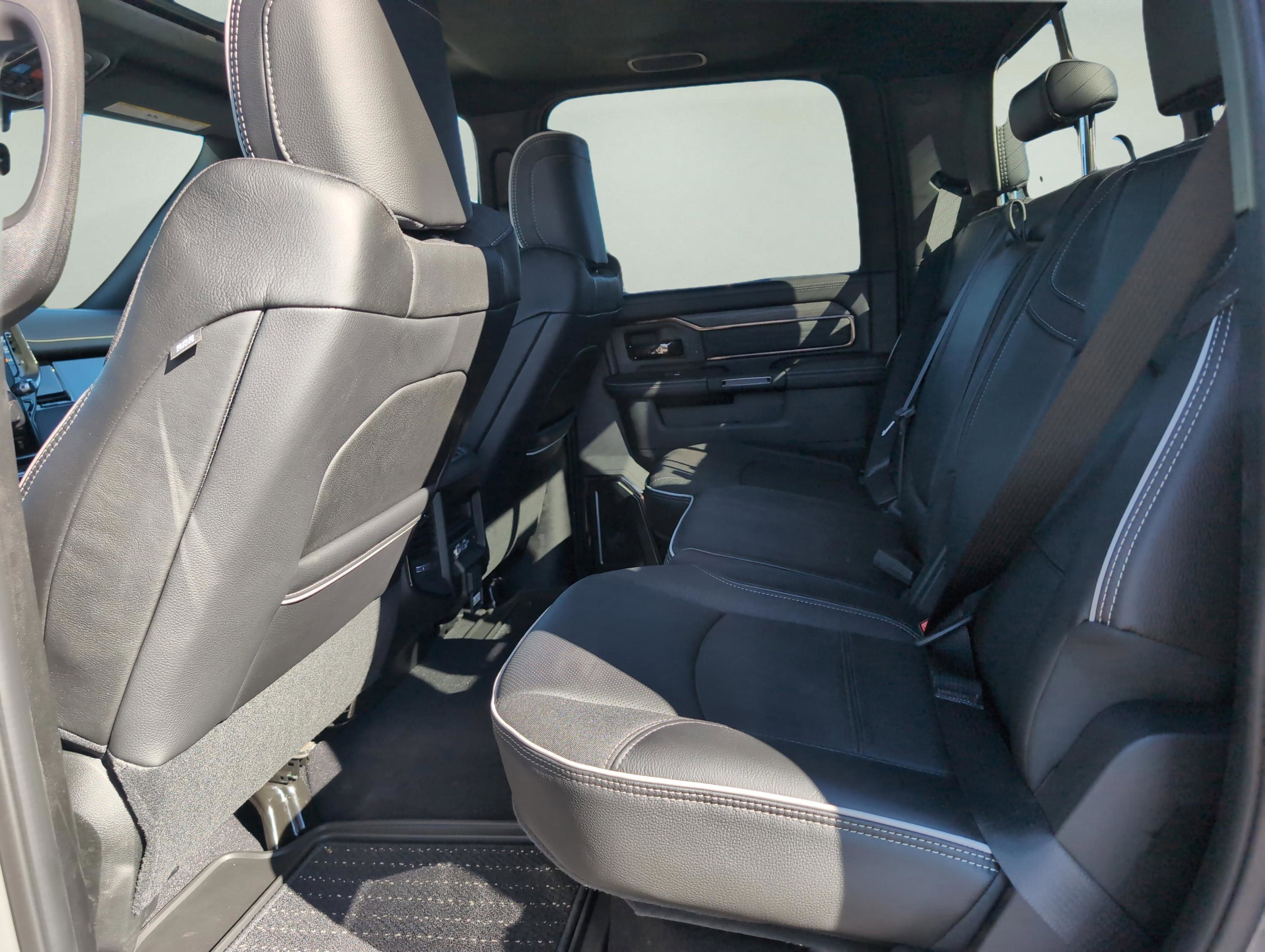 New 2026 Ceramic Gray Clearcoat Ram Limited image 18