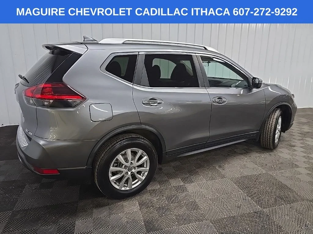 Used 2018 Gray Nissan SV image 3