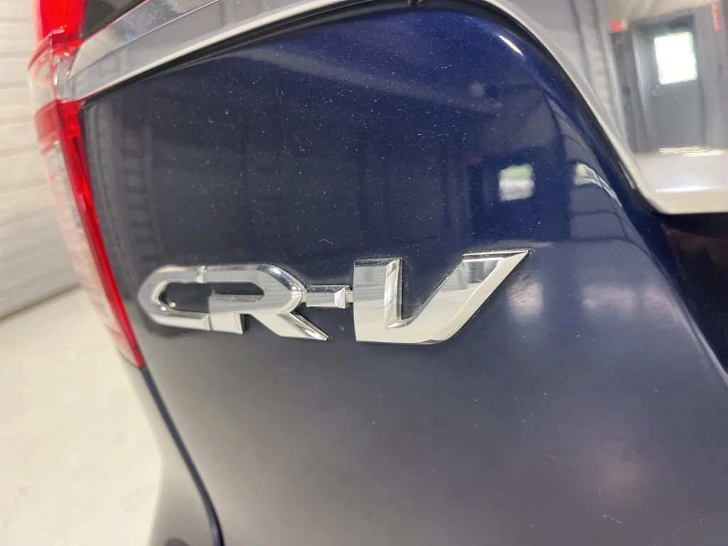 Certified Used 2016 Obsidian Blue Pearl Honda Touring image 37