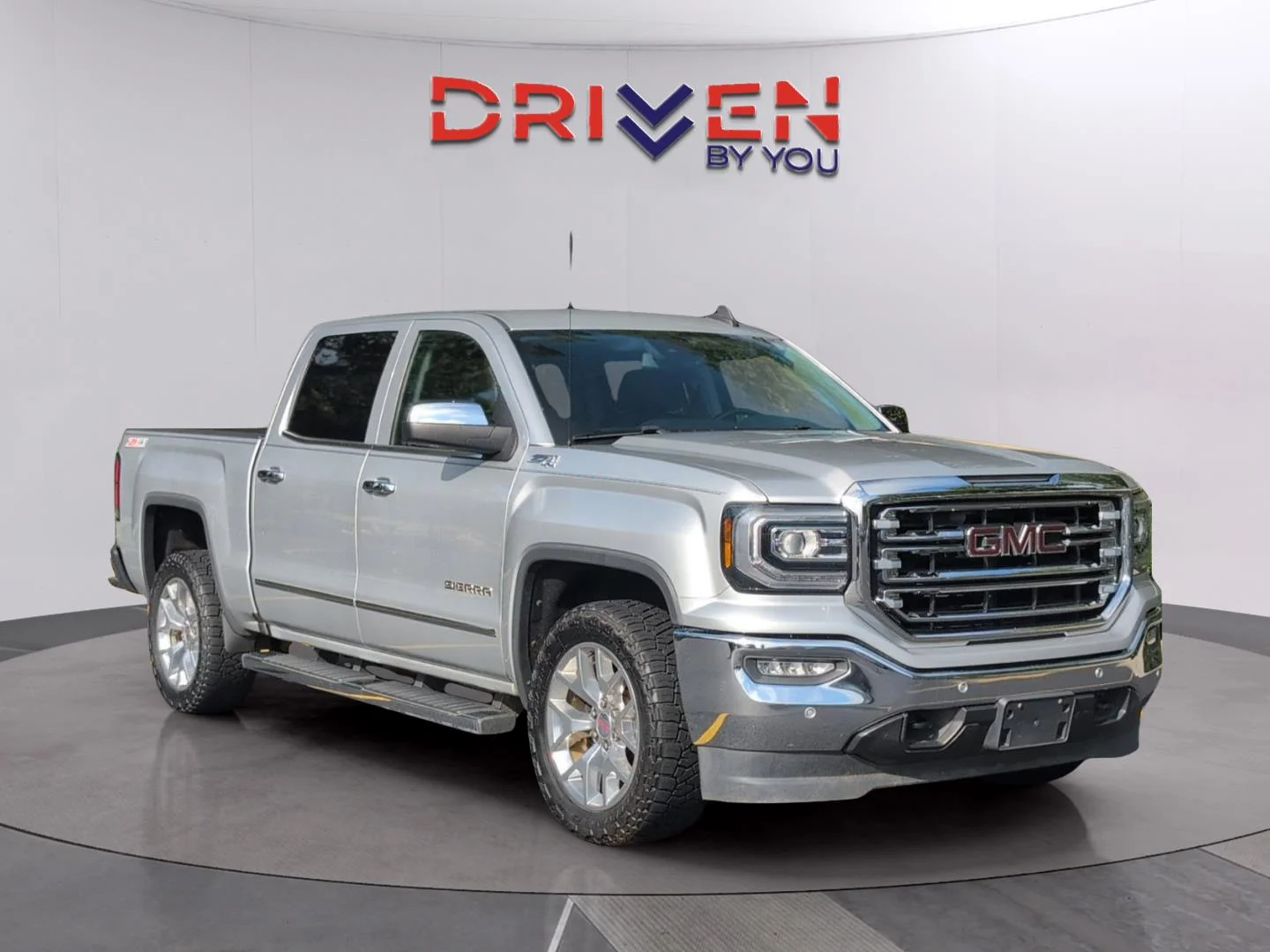 Used 2018 Quicksilver Metallic GMC SLT image 7