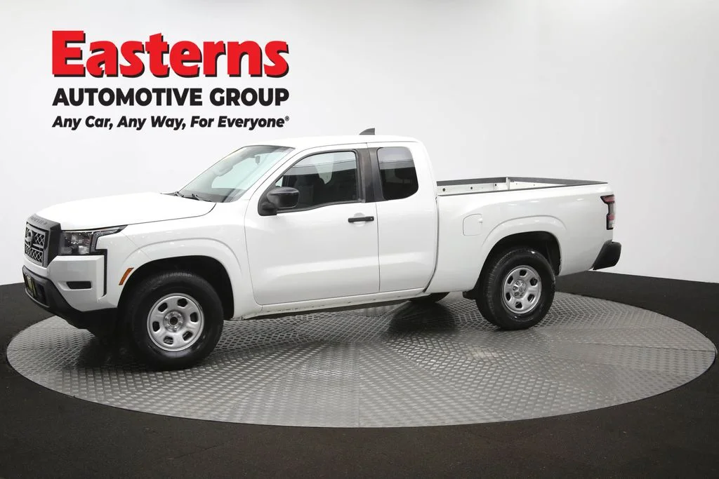 Used 2022 White Nissan S image 58
