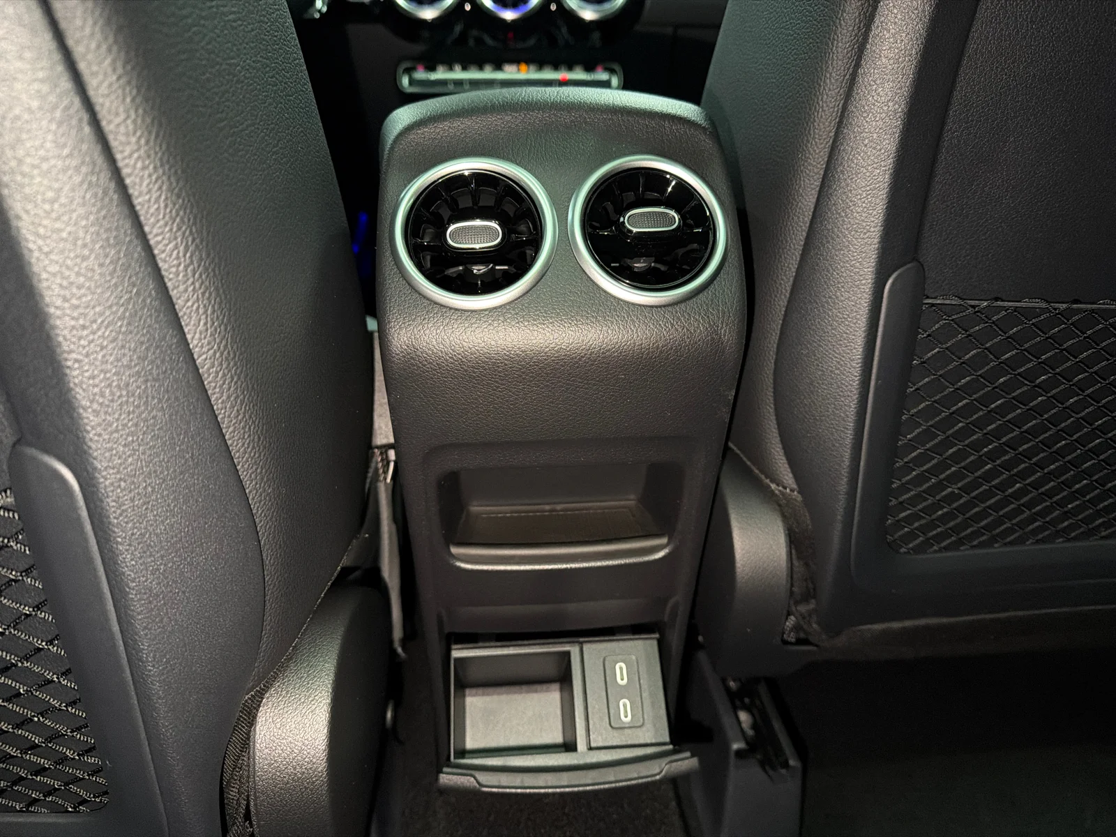 New 2026 Grey Mercedes-Benz AMG GLA 35 4MATIC SUV image 21