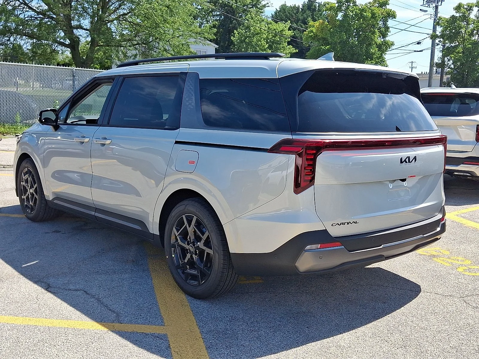 New 2027 White Kia SX Prestige image 4