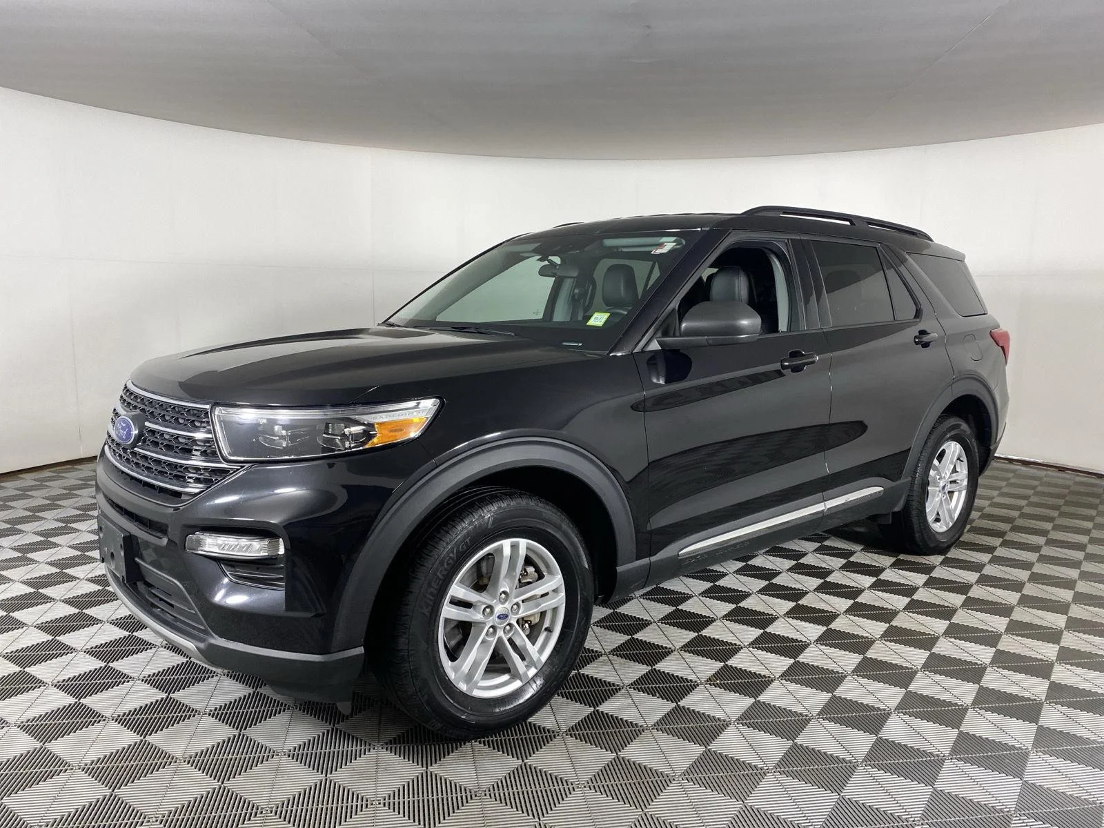Used 2024 Agate Black Ford XLT image 6