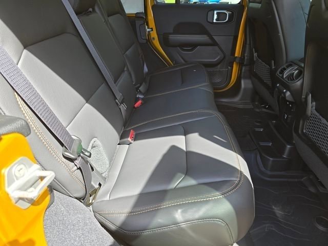 New 2026 Goldilocks Exterior Paint Jeep Sahara image 33