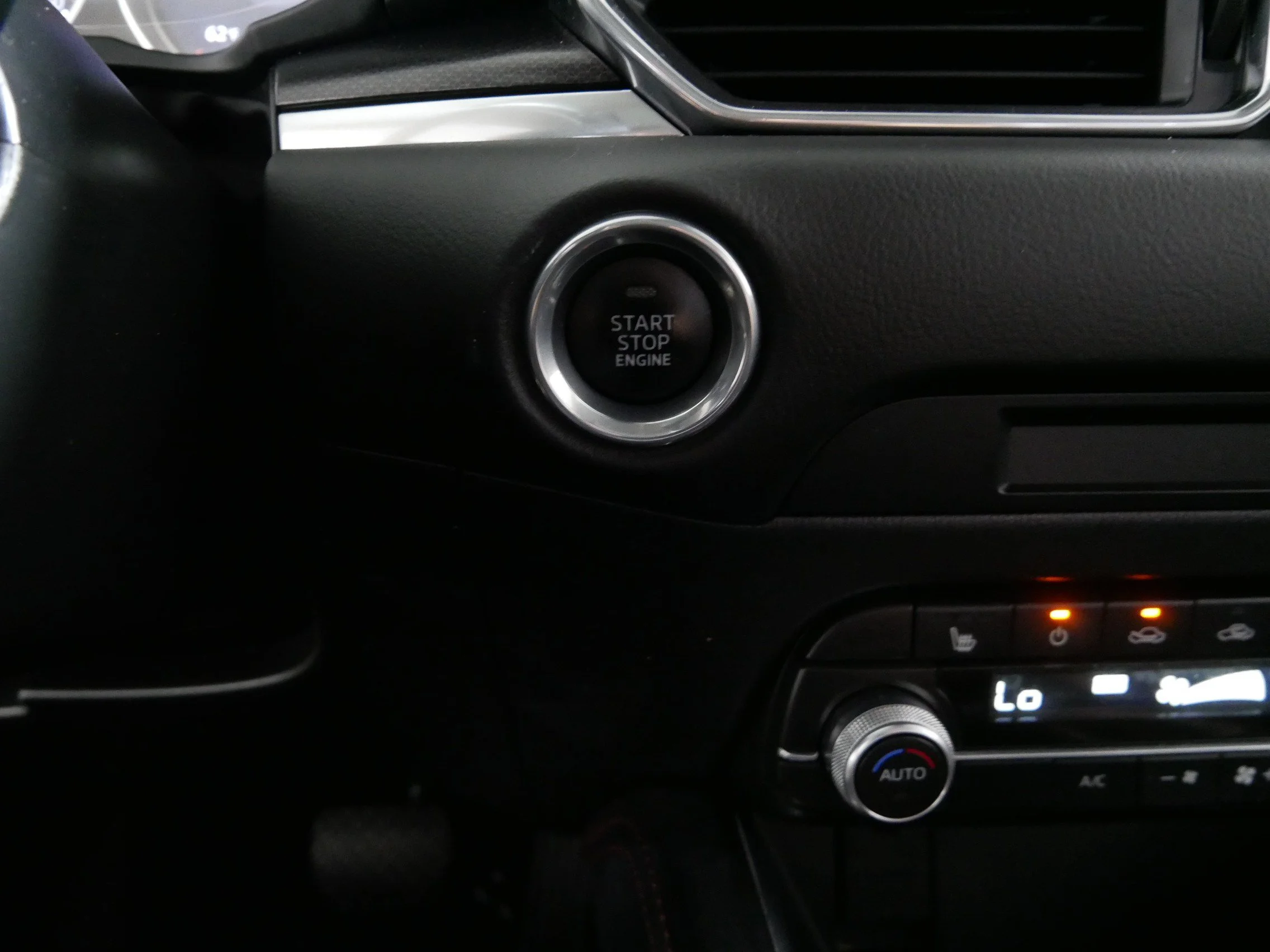Used 2025 Polymetal Gray Metallic Mazda 2.5 S Carbon Edition image 29