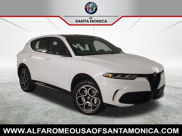 2025 Alfa Romeo Tonale Base